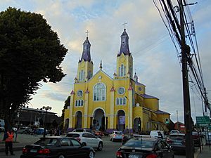 Archivo:Iglesia San Francisco en Castro