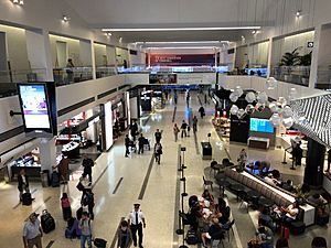 Archivo:KLAX10