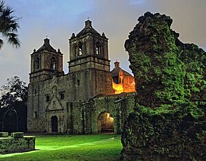 Archivo:Late Evening Mission Concepcion San Antonio