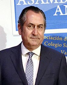 Luis Ribot García 2011 (cropped).jpg