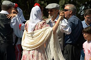 Archivo:Madrid - Fiestas de San Isidro - chulapos - 20070515-06