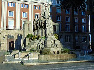 Archivo:Monumento a Curros Enriquez.001 - A Coruña