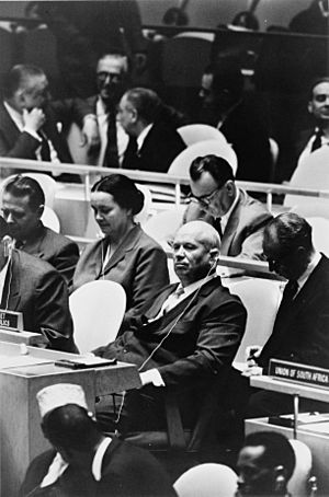Archivo:Nikita Khrushchev 1960