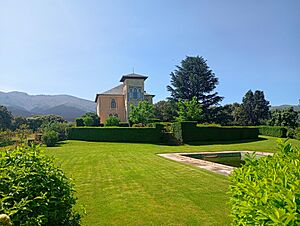 Archivo:Palacio Lindaraja