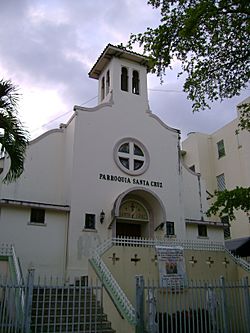 Archivo:Parroquia Santa Cruz de Trujillo Alto