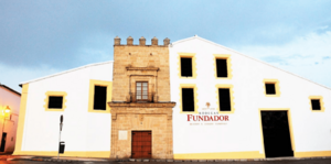 Archivo:Portada Torre Riquelme