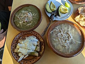 Archivo:Pozole guerrerense