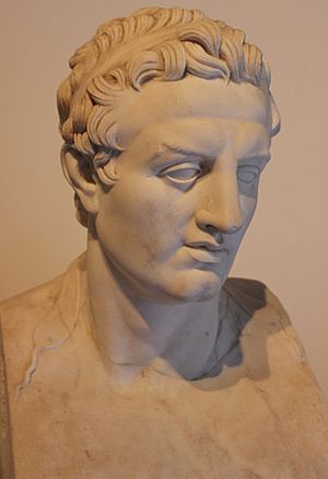 Ptolomeo III.JPG
