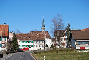 Archivo:Raperswilen 111