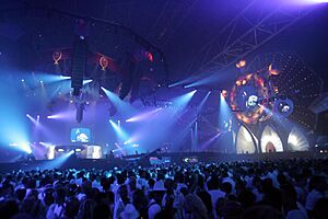 Archivo:Sensationwhite04 2006