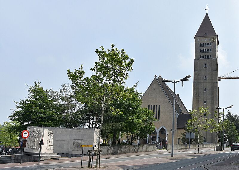 Sint-Martinuskerk (21611) (Genk) 19-05-2019 12-21-58