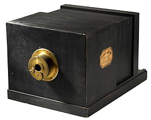 Archivo:Susse Frére Daguerreotype camera 1839