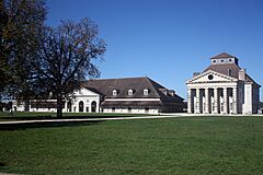 Archivo:Arc-et-Senans HyppoDSR 05 10 2022 3874