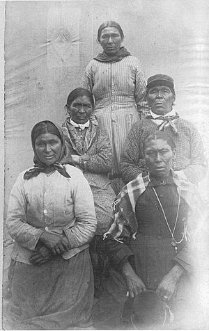 Archivo:Autochtones de la Manouane vers 1900