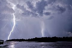 Archivo:Catatumbo Lightning - Rayo del Catatumbo (23691566642)