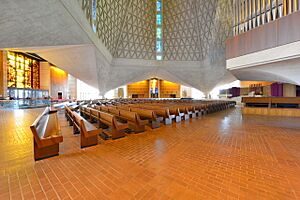 Archivo:CathedralofSaintMaryoftheAssumption2