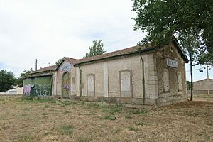 Archivo:Estación de Manganeses de la Lampreana 04
