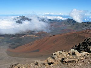Archivo:Haleakala crater