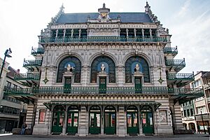 Archivo:Koninklijke Vlaamse Schouwburg in Brussel