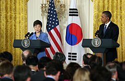 Archivo:Korea US Summint Press Conference 20130507 01