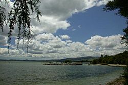 Archivo:Lake Rotorua