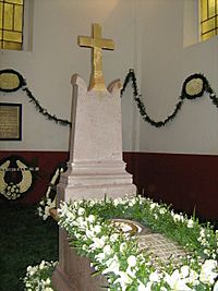 Archivo:Lapida de Morelos