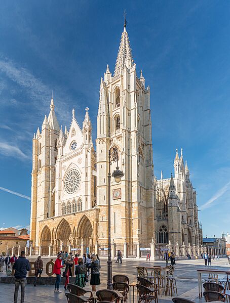 León Cathedral 2021