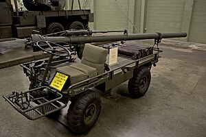 Archivo:M274 with M40 in AAFM