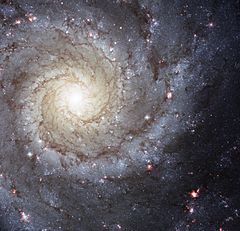 Archivo:Messier 74 by HST