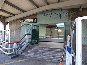 Archivo:Metro Apatlaco 04