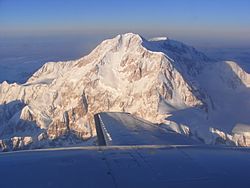 Mount McKinley - Summit Flight - panoramio.jpg