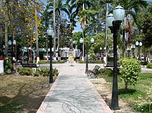 Archivo:Plaza Bolívar 