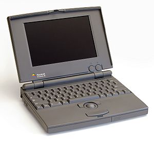 Archivo:Powerbook 100 pose