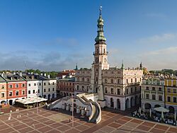 Archivo:Ratusz A75