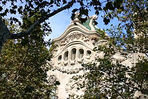 Archivo:Salvador.Valeri.i.Pupurull.Casa Comalat.Barcelona