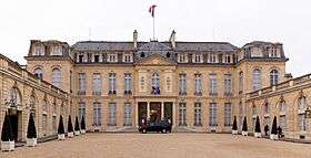 Secretary Pompeo Arrives to Meet with French Foreign Minister Le Drian in Paris (50610423656) (cropped).jpg