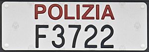 Archivo:Targa automobilistica Italia 1985 F3722 Polizia Nazionale anteriore