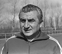 Archivo:Training Real Madrid in Amsterdam, trainer Munoz (kop)