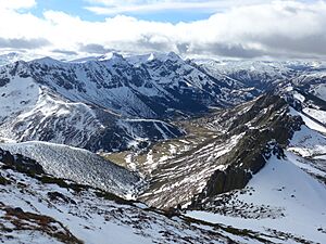 Archivo:Valle del Naranco