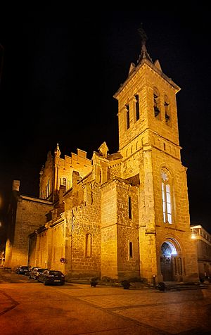 Archivo:Vista nocturna de la Iglesia de Santa Eulalia, 2021 (Gironella)