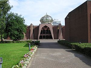 Archivo:Wfm glasgow central mosque front