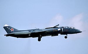 Yak-38 (12466922795).jpg