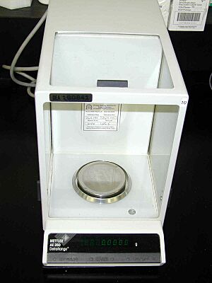 Archivo:Analytical balance mettler ae-260