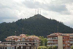 Archivo:Castro Urdiales - Hill fort of Monte Cueto 001