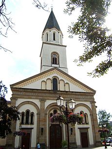 Archivo:Church in Ettelbruck Luxembourg