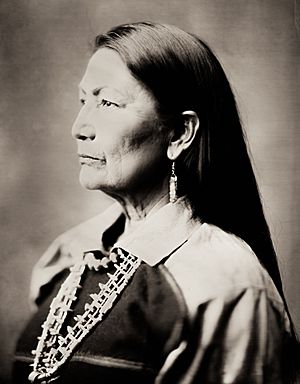 Archivo:Congresswoman Debra Anne Haaland - Pueblo Laguna - New Mexico by Shane Balkowitsch in Wet Plate Collodion 6-23-2019