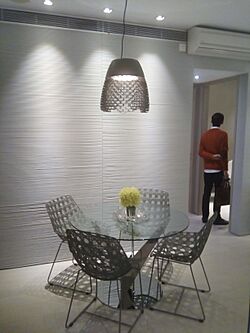 Archivo:HK 荃灣 Tsuen Wan 中染大廈 CDW Building FV Tuen Mun 雙寓 2GETHER Jan 2017 Lnv2 living room interior 02