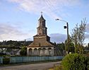 Iglesia de Nercón y jardín.JPG