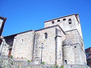 Archivo:Iglesia parroquial de San Juan Bautista, Mombeltrán (Ávila)