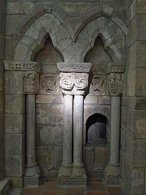 Archivo:Interior de la Iglesia de San Juan Bautista (Palencia)